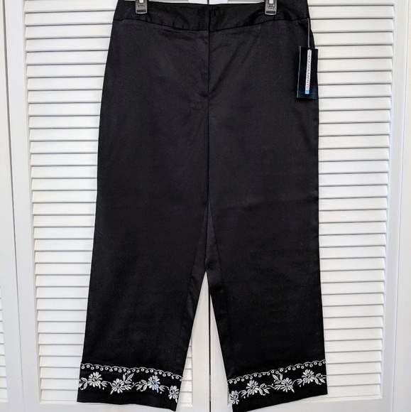 Requirements Pants - Requirements embroidered capri pants womens 10